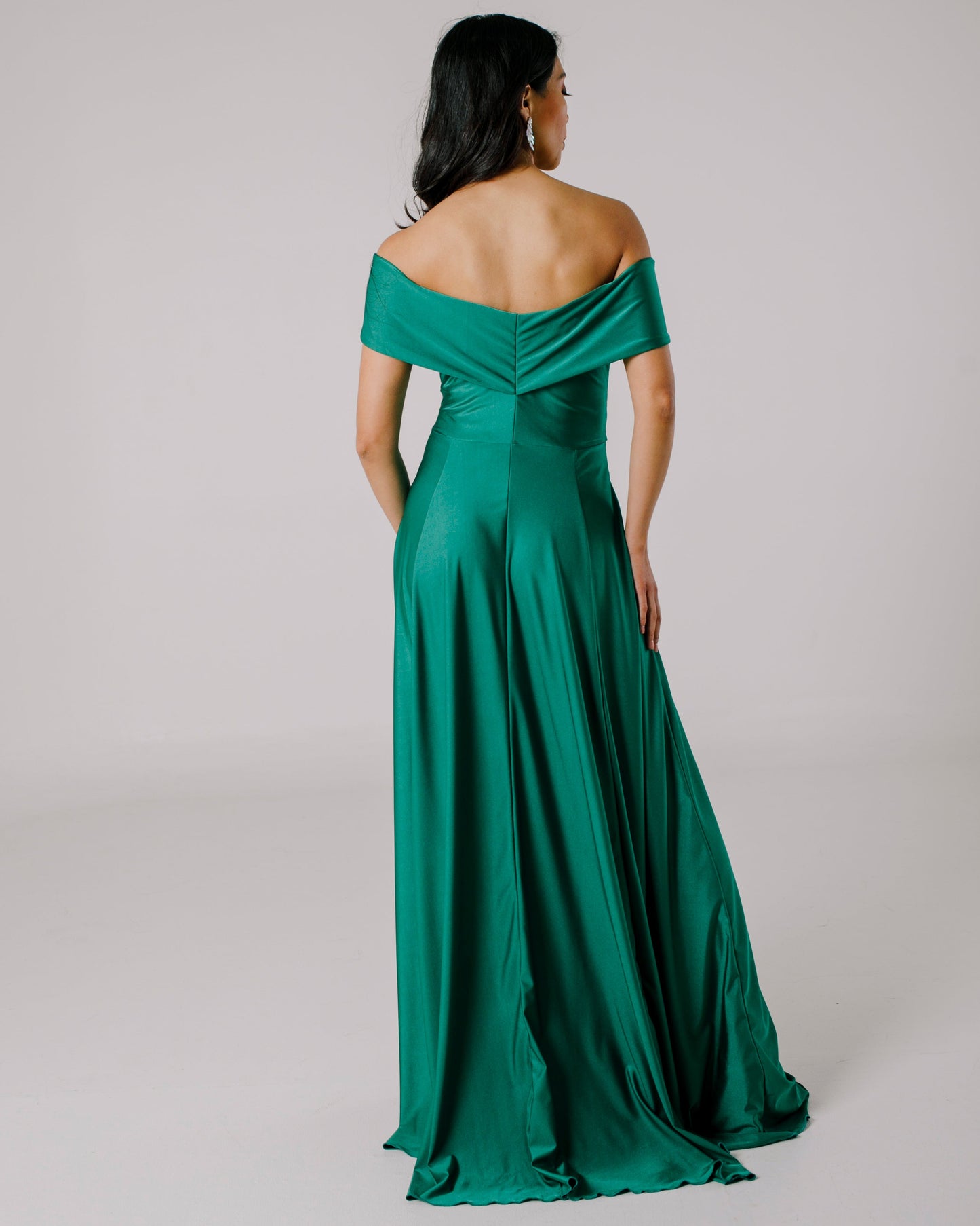 Long dress with slit and sleeves
