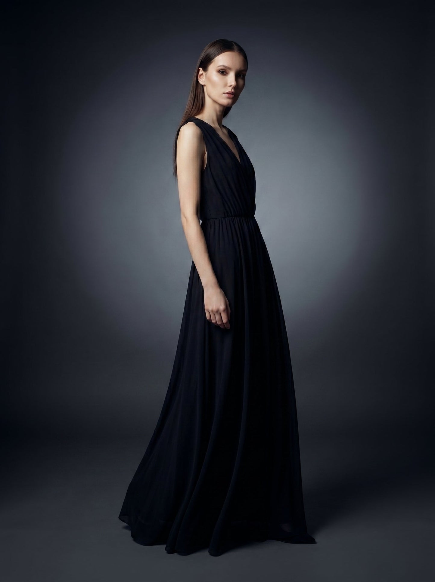 Elegant Sleeveless V-Neck Maxi Dress for Women